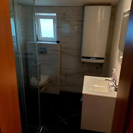 Apartmani Vuk Cetinje Exterior photo